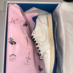 Travis Scott Jordan 1